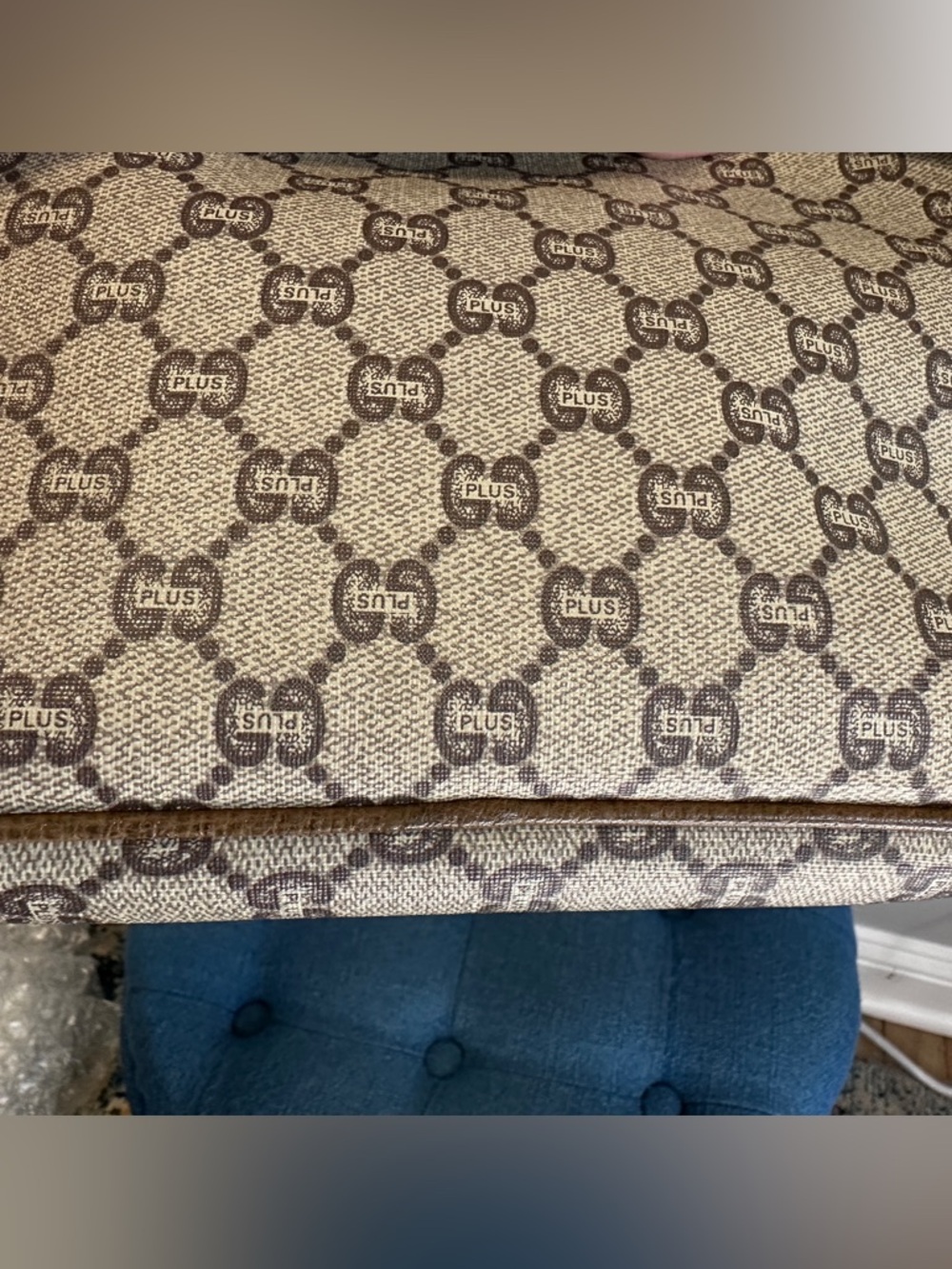 Vintage Gucci Brown GG Monogram Pochette with Charm and COA - Picture 13 of 17